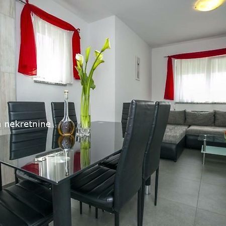 Apartman Tony Makarska Bagian luar foto