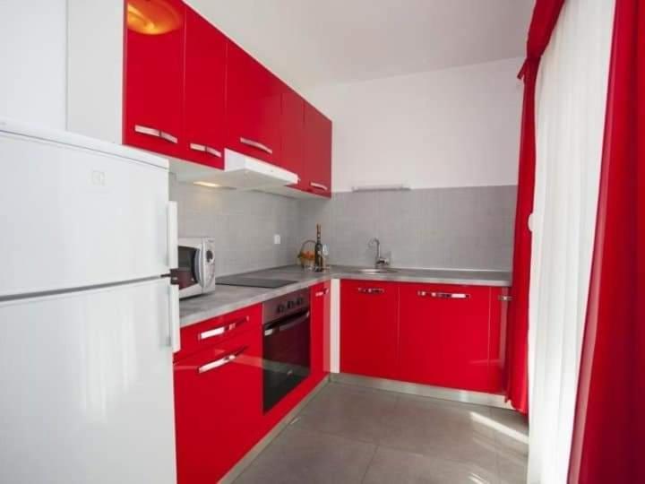 Apartman Tony Makarska Bagian luar foto